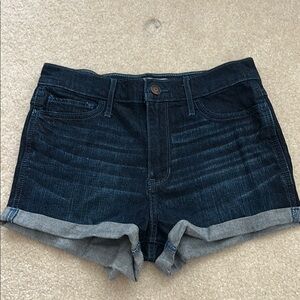 Hollister women’s dark denim shorts size 26